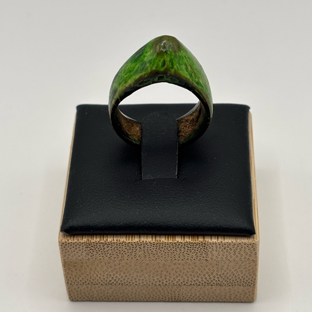 *NEW* Vibrant Green Coconut Ring